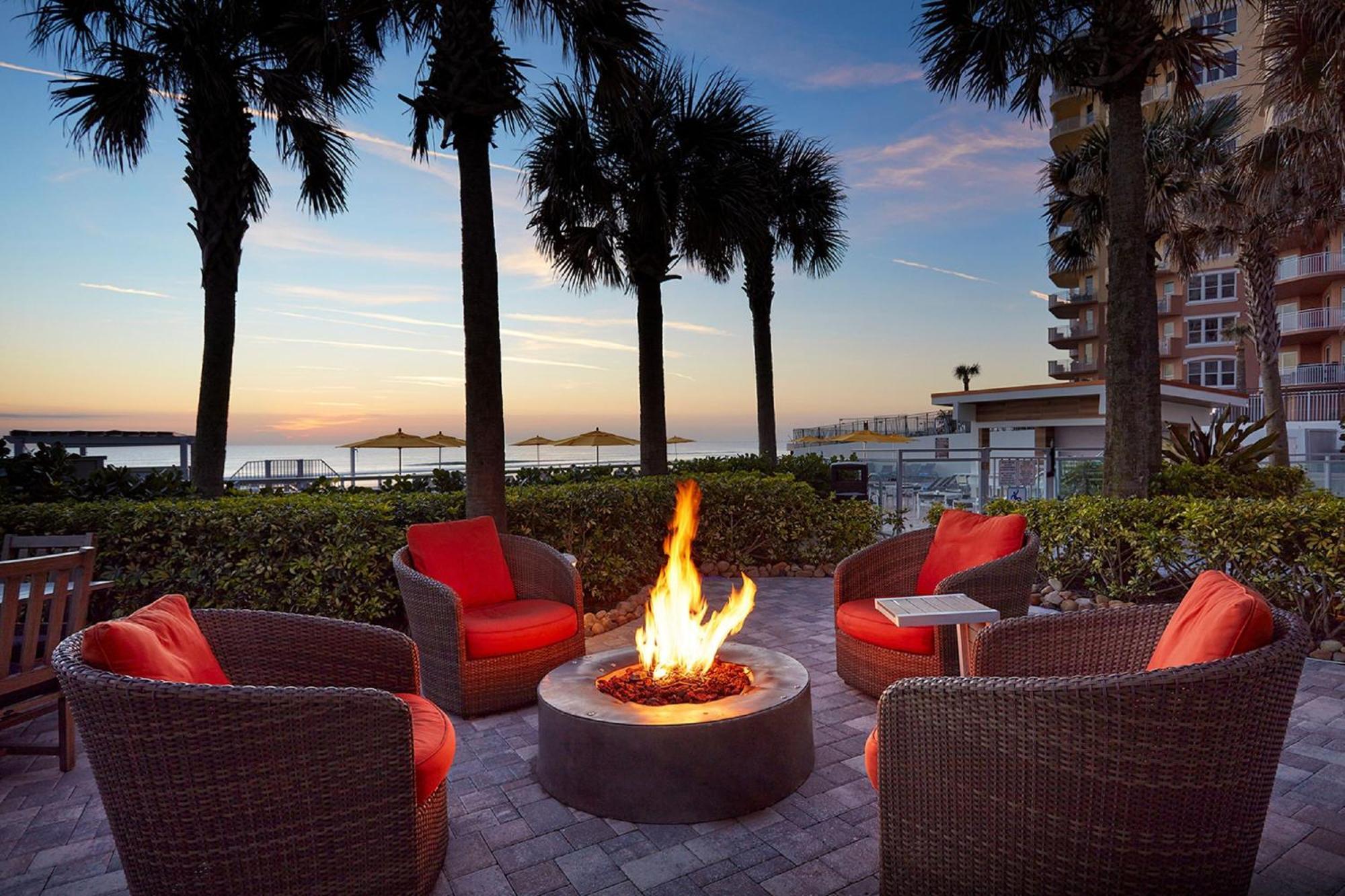 Delta Hotels By Marriott Daytona Beach Oceanfront Eksteriør billede